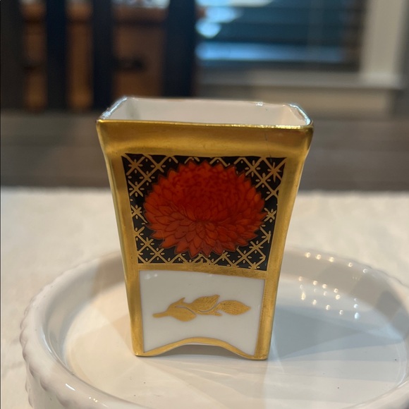 1961-74 Chrysanthemum Abbeydale Duffield Derbyshire Bone China Mini Vase England - Picture 4 of 16